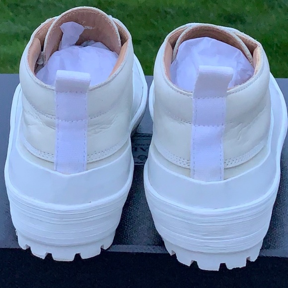 Authentic Jacquemus White 'Les Meuniers' Boots - Picture 6 of 15